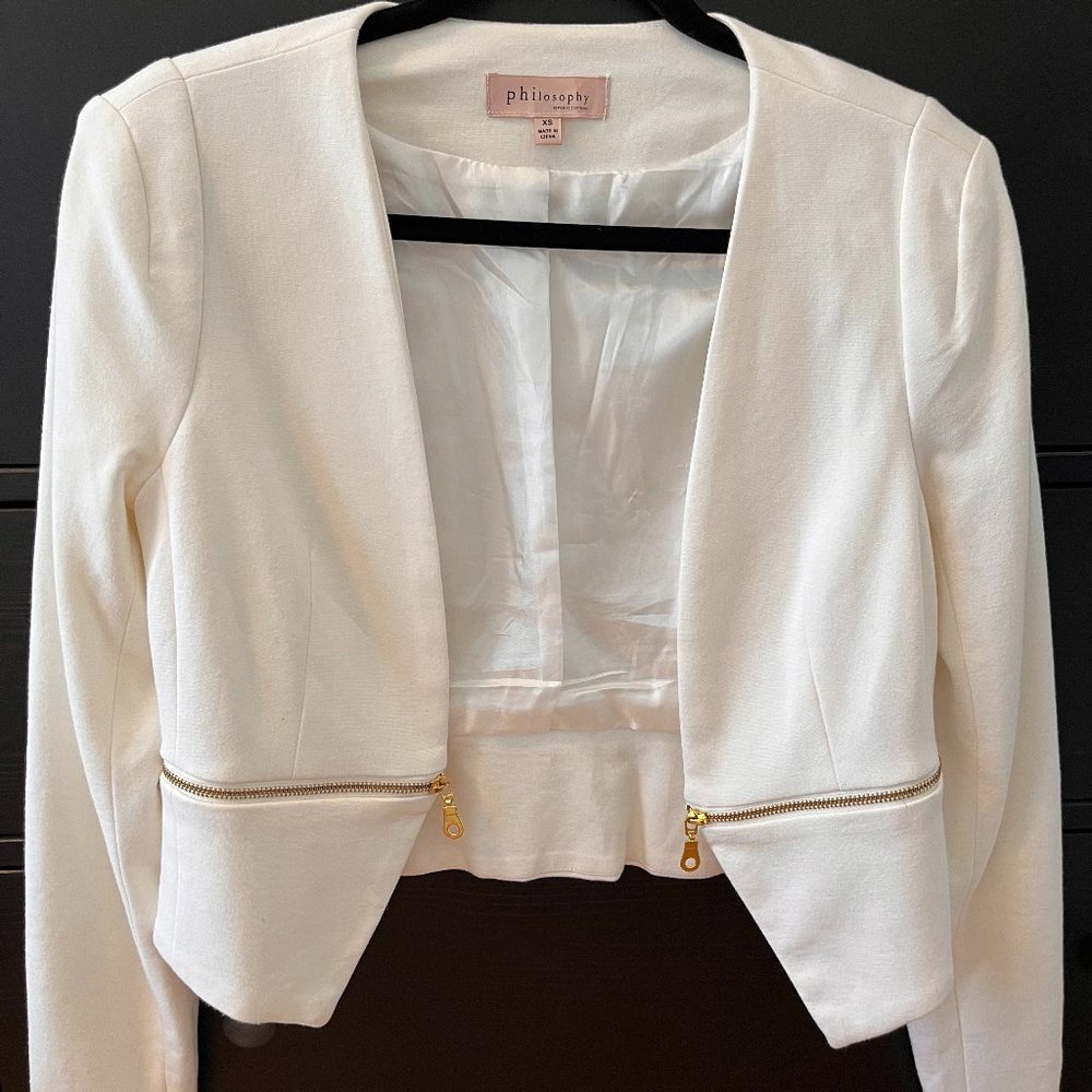Philosophy blazer. White with gold zipper sm